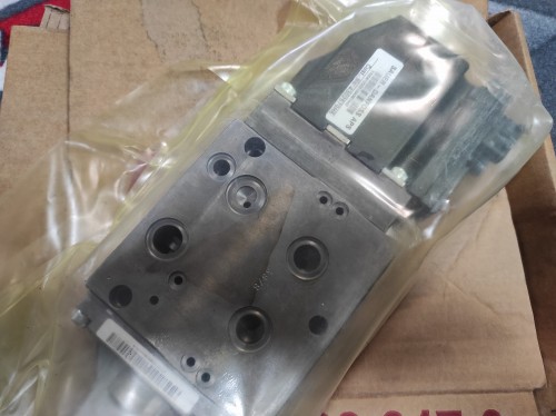 ROZDZIELACZ HYDRAULICZNY Claas 0011407241