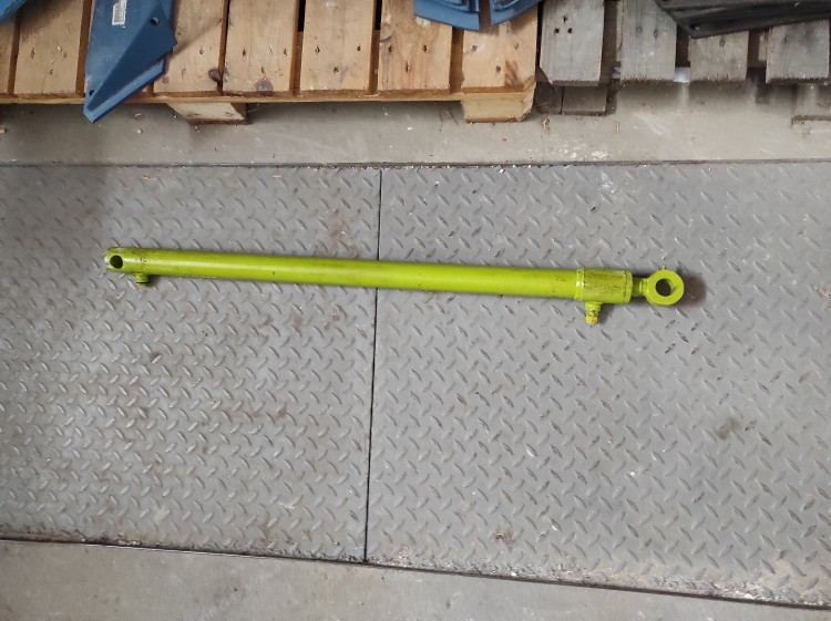 SIŁOWNIK HYDRAULICZNY Claas 0008252143