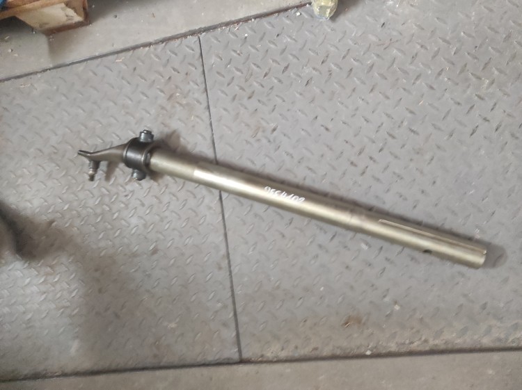 RURA ŁOŻYSK.OBR. LEWA oryginał Claas 0009554102