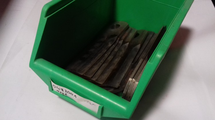 Nóż szperacza ( knife) Sampo - Oryginał Same Deutz Fahr Sampo 0482001