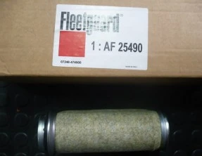 Filtr powietrza AF25490 Fleetguard zamiennik Deutz: 2 379 161