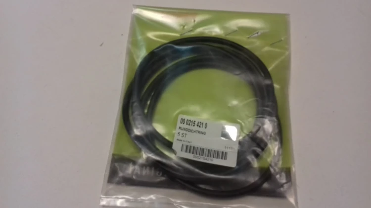 PIERSCIEŃ oryginał Claas 0002154210